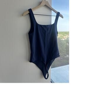 Babaton Women’s Blue One-Piece Bodysuit L Regular Sleeveless Scoop Neck Solid